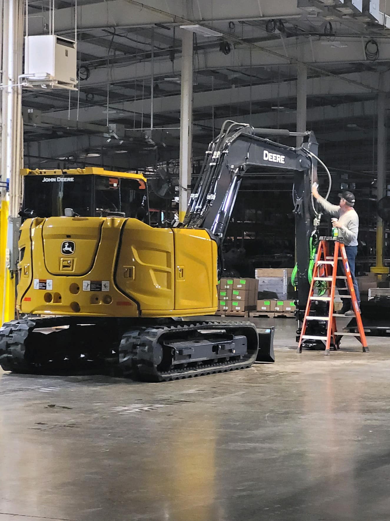Excavator cleaning
