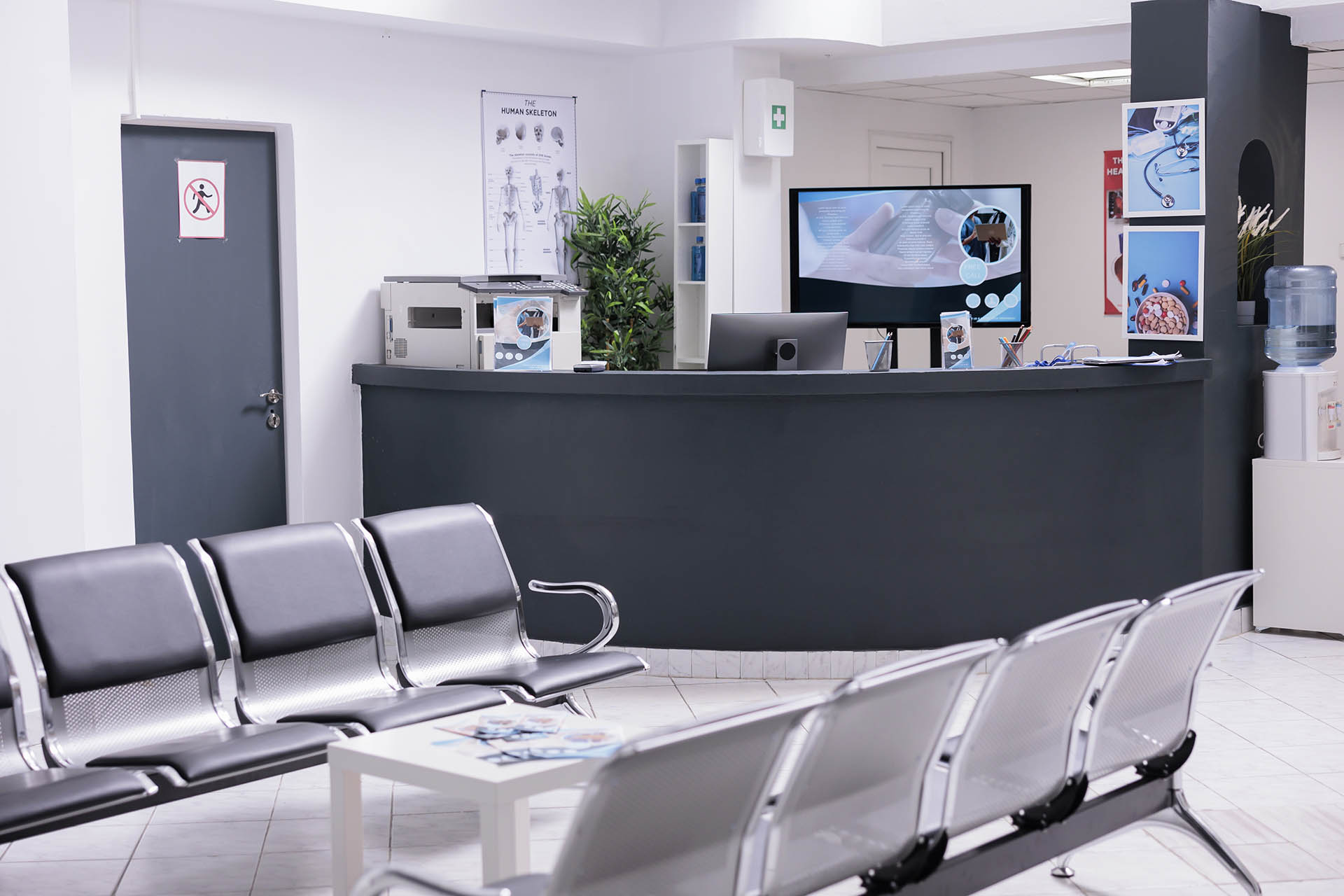 Clinical reception with waiting room in lobby
